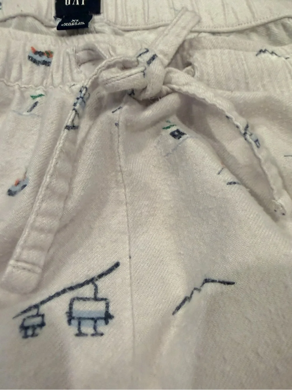 GAP Women’s White Pajama Pants with Blue & Orange Ski Motif Size Extra Large